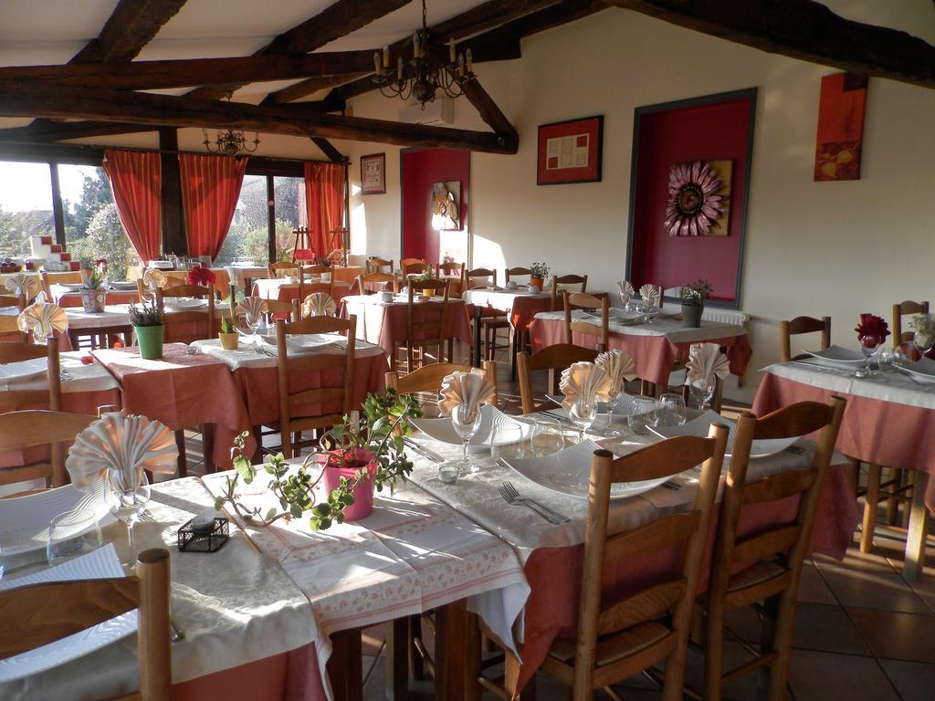 Le Relais Des 5 Chateaux Hotel 3*