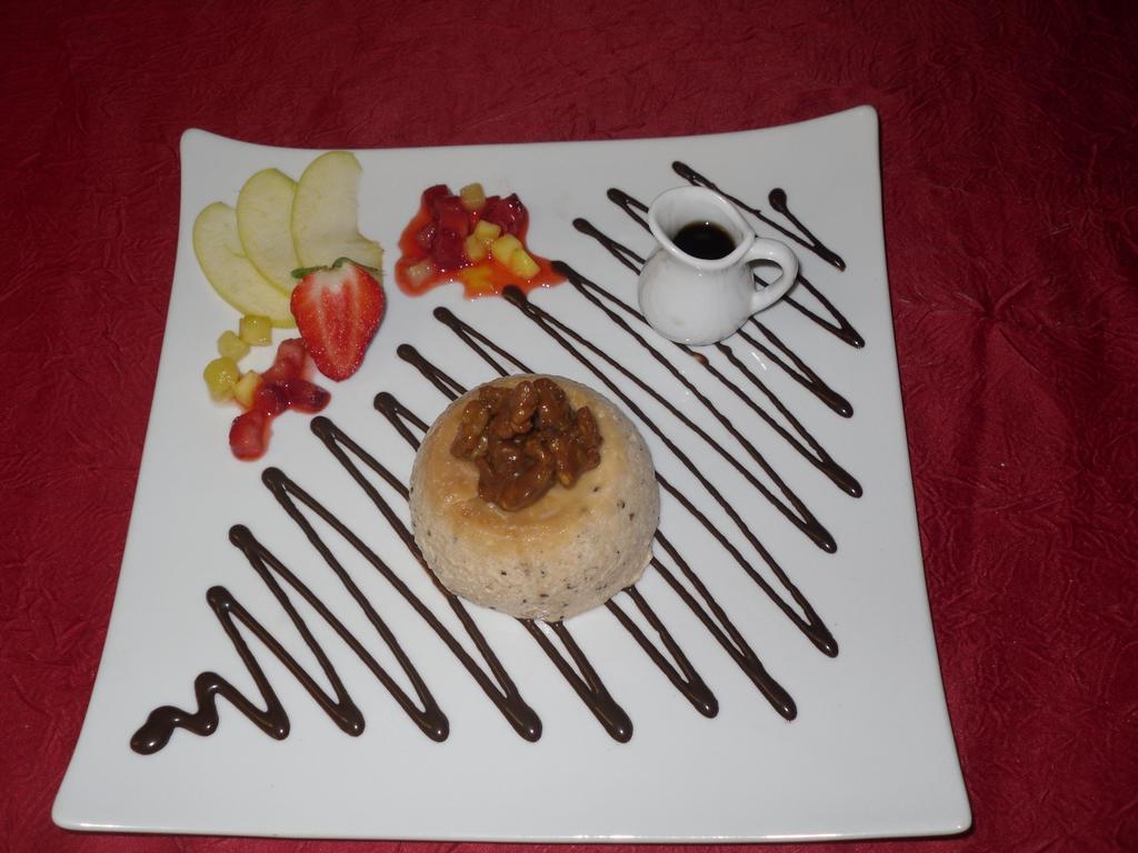 Le Relais Des 5 Chateaux Hotel 3*