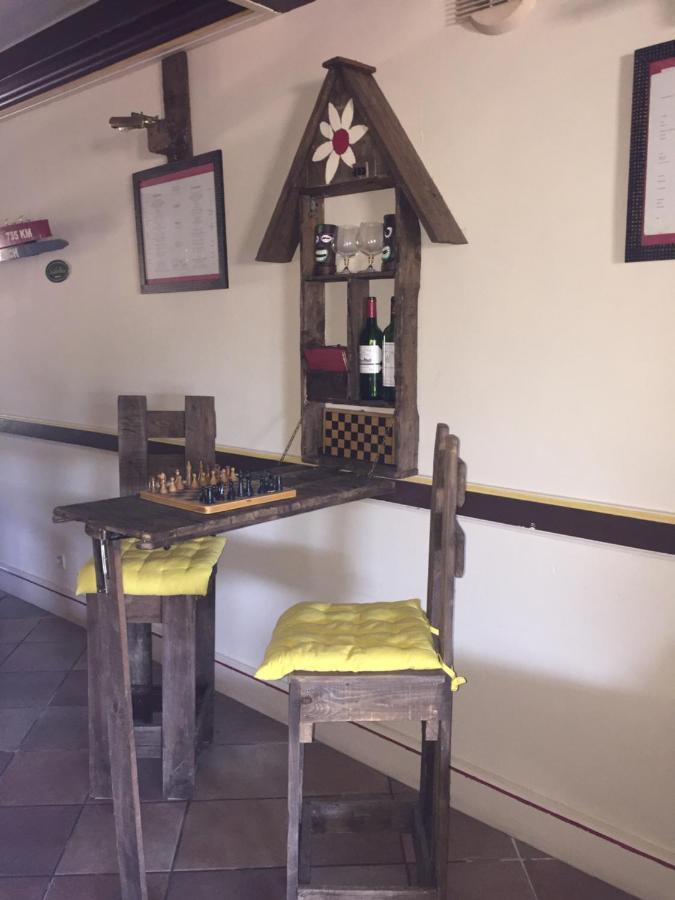 Le Relais Des 5 Chateaux Hotel